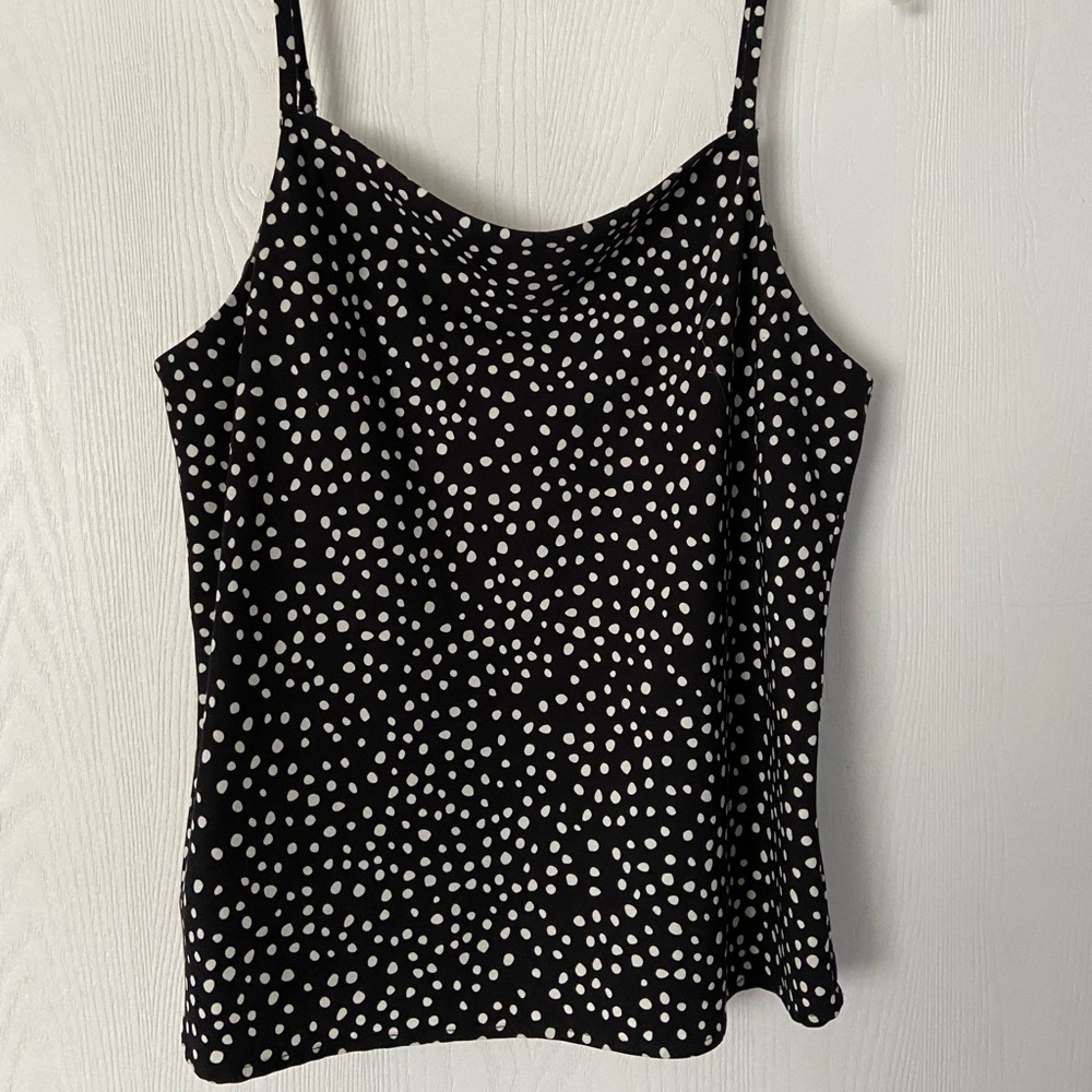 Mauby black and white tank top